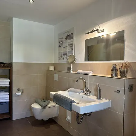 Kleine Flucht Neuendorf 公寓