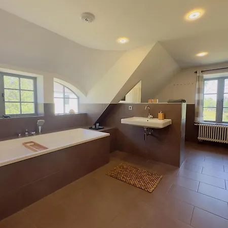 Kleine Flucht Neuendorf Putbus